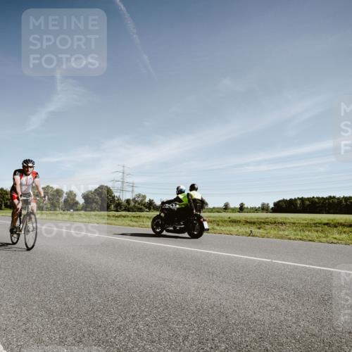 07.09.2025 - 19. Norderstedt Triathlon Michael Burmester http://msf.ph/oto/8850838 07.09.2025 11:12:19 Radfahren 1236 meine-sportfotos.de
