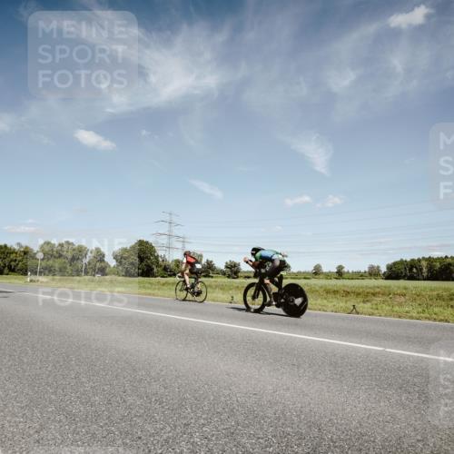 07.09.2025 - 19. Norderstedt Triathlon Michael Burmester http://msf.ph/oto/8850840 07.09.2025 14:18:36 Radfahren 994 meine-sportfotos.de