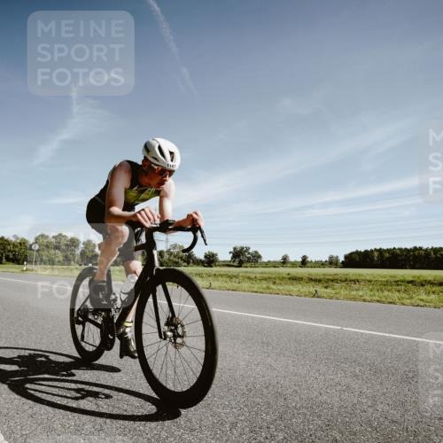 07.09.2025 - 19. Norderstedt Triathlon Michael Burmester http://msf.ph/oto/8850846 07.09.2025 11:12:23 Radfahren 1157 meine-sportfotos.de