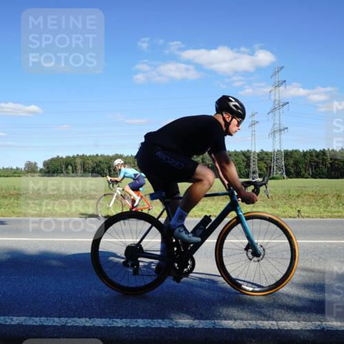 07.09.2025 - 19. Norderstedt Triathlon Michael Burmester http://msf.ph/oto/8850853 07.09.2025 15:36:13 Radfahren 381, 1473 meine-sportfotos.de