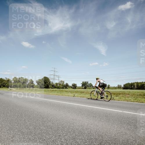 07.09.2025 - 19. Norderstedt Triathlon Michael Burmester http://msf.ph/oto/8850858 07.09.2025 14:18:48 Radfahren  meine-sportfotos.de