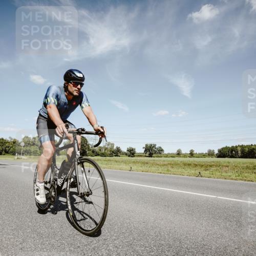 07.09.2025 - 19. Norderstedt Triathlon Michael Burmester http://msf.ph/oto/8850886 07.09.2025 14:19:15 Radfahren 382, 1000 meine-sportfotos.de