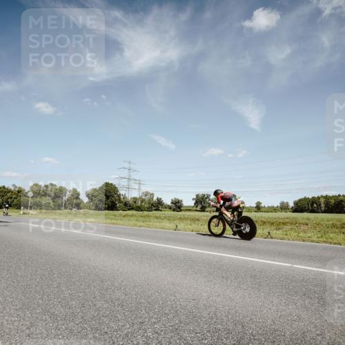 07.09.2025 - 19. Norderstedt Triathlon Michael Burmester http://msf.ph/oto/8850900 07.09.2025 14:19:31 Radfahren  meine-sportfotos.de