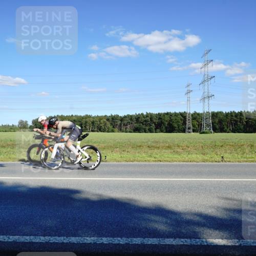 07.09.2025 - 19. Norderstedt Triathlon Michael Burmester http://msf.ph/oto/8850925 07.09.2025 15:36:49 Radfahren 425, 1453 meine-sportfotos.de
