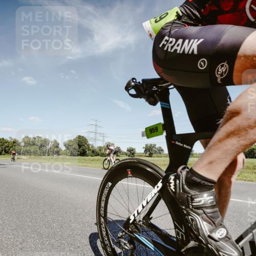 07.09.2025 - 19. Norderstedt Triathlon Michael Burmester http://msf.ph/oto/8850932 07.09.2025 14:19:43 Radfahren 959, 961, 992 meine-sportfotos.de