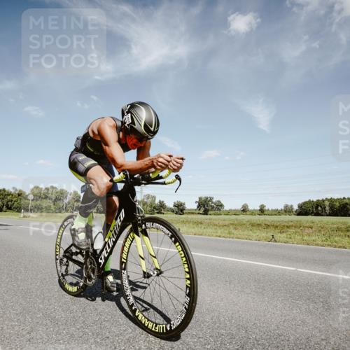 07.09.2025 - 19. Norderstedt Triathlon Michael Burmester http://msf.ph/oto/8850941 07.09.2025 14:19:57 Radfahren 876, 1457, 1468 meine-sportfotos.de