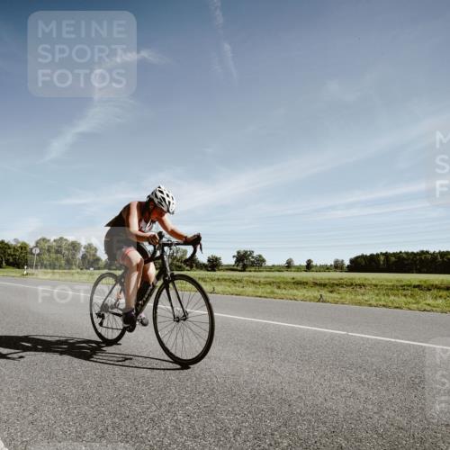 07.09.2025 - 19. Norderstedt Triathlon Michael Burmester http://msf.ph/oto/8850958 07.09.2025 11:13:57 Radfahren 229, 1197 meine-sportfotos.de