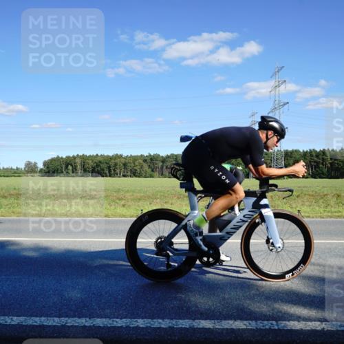 07.09.2025 - 19. Norderstedt Triathlon Michael Burmester http://msf.ph/oto/8850988 07.09.2025 15:37:31 Radfahren 1405, 1415, 1476 meine-sportfotos.de