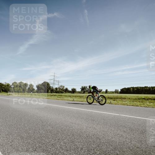 07.09.2025 - 19. Norderstedt Triathlon Michael Burmester http://msf.ph/oto/8851003 07.09.2025 11:14:42 Radfahren 1279 meine-sportfotos.de