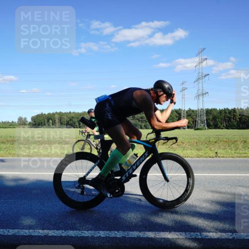 07.09.2025 - 19. Norderstedt Triathlon Michael Burmester http://msf.ph/oto/8851013 07.09.2025 15:37:46 Radfahren 910, 1509 meine-sportfotos.de