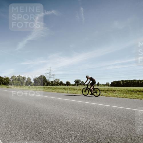07.09.2025 - 19. Norderstedt Triathlon Michael Burmester http://msf.ph/oto/8851021 07.09.2025 11:14:57 Radfahren  meine-sportfotos.de