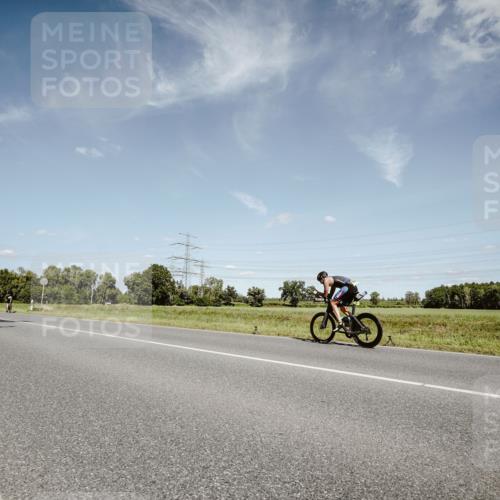 07.09.2025 - 19. Norderstedt Triathlon Michael Burmester http://msf.ph/oto/8851024 07.09.2025 14:20:47 Radfahren  meine-sportfotos.de