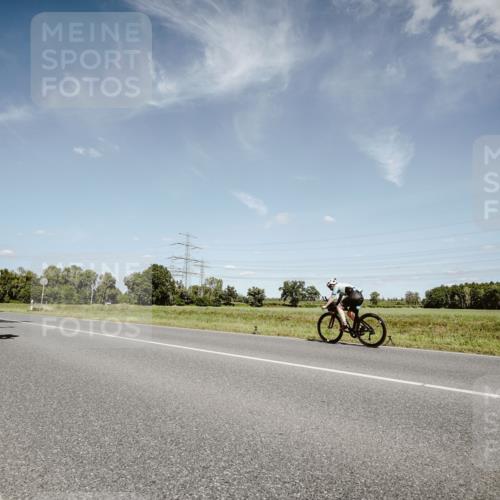07.09.2025 - 19. Norderstedt Triathlon Michael Burmester http://msf.ph/oto/8851030 07.09.2025 14:20:51 Radfahren 1016 meine-sportfotos.de