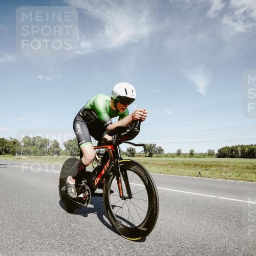 07.09.2025 - 19. Norderstedt Triathlon Michael Burmester http://msf.ph/oto/8851033 07.09.2025 14:20:51 Radfahren 1016 meine-sportfotos.de