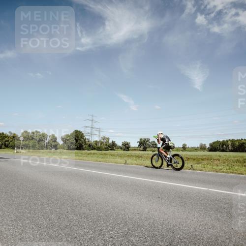 07.09.2025 - 19. Norderstedt Triathlon Michael Burmester http://msf.ph/oto/8851047 07.09.2025 14:21:17 Radfahren  meine-sportfotos.de