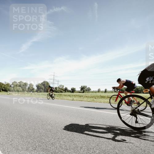 07.09.2025 - 19. Norderstedt Triathlon Michael Burmester http://msf.ph/oto/8851062 07.09.2025 11:15:37 Radfahren 1160, 1168, 1176, 1228 meine-sportfotos.de