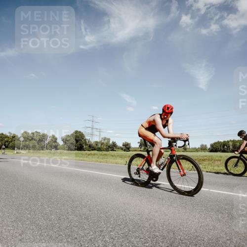 07.09.2025 - 19. Norderstedt Triathlon Michael Burmester http://msf.ph/oto/8851078 07.09.2025 14:21:40 Radfahren 417, 999, 1003 meine-sportfotos.de