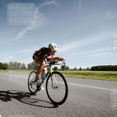 07.09.2025 - 19. Norderstedt Triathlon Michael Burmester http://msf.ph/oto/8851097 07.09.2025 11:16:21 Radfahren 1390 meine-sportfotos.de