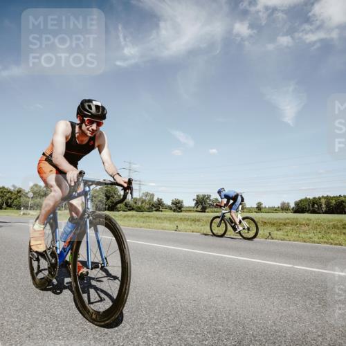 07.09.2025 - 19. Norderstedt Triathlon Michael Burmester http://msf.ph/oto/8851113 07.09.2025 14:22:01 Radfahren 1002 meine-sportfotos.de
