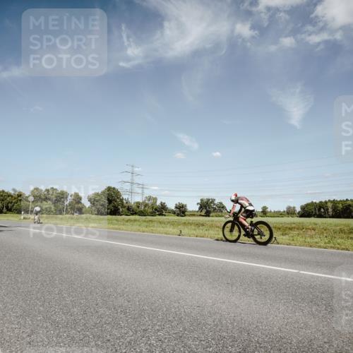 07.09.2025 - 19. Norderstedt Triathlon Michael Burmester http://msf.ph/oto/8851120 07.09.2025 14:22:05 Radfahren  meine-sportfotos.de
