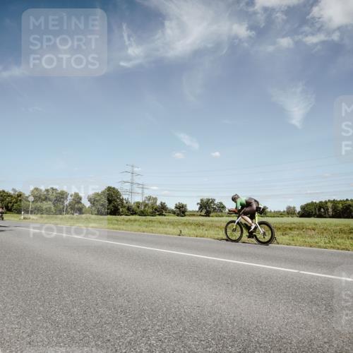 07.09.2025 - 19. Norderstedt Triathlon Michael Burmester http://msf.ph/oto/8851123 07.09.2025 14:22:08 Radfahren  meine-sportfotos.de
