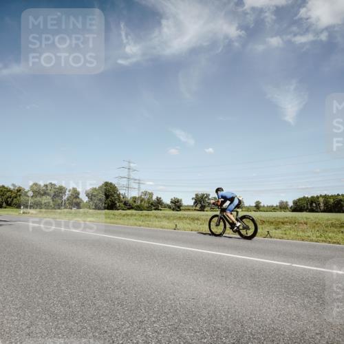 07.09.2025 - 19. Norderstedt Triathlon Michael Burmester http://msf.ph/oto/8851130 07.09.2025 14:22:12 Radfahren  meine-sportfotos.de