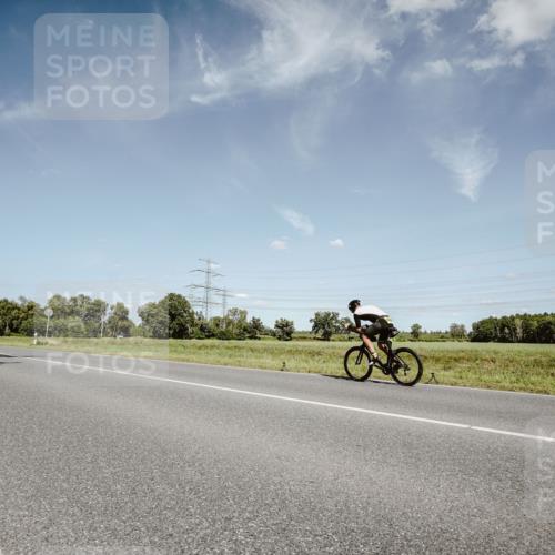 07.09.2025 - 19. Norderstedt Triathlon Michael Burmester http://msf.ph/oto/8851133 07.09.2025 14:22:15 Radfahren  meine-sportfotos.de
