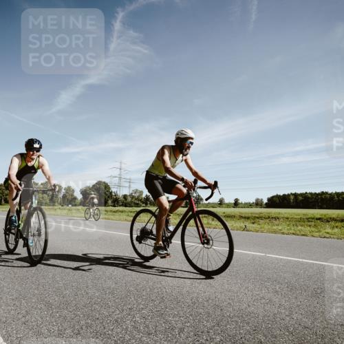 07.09.2025 - 19. Norderstedt Triathlon Michael Burmester http://msf.ph/oto/8851135 07.09.2025 11:16:58 Radfahren 196, 784 meine-sportfotos.de