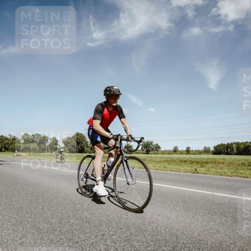 07.09.2025 - 19. Norderstedt Triathlon Michael Burmester http://msf.ph/oto/8851140 07.09.2025 14:22:21 Radfahren 374 meine-sportfotos.de
