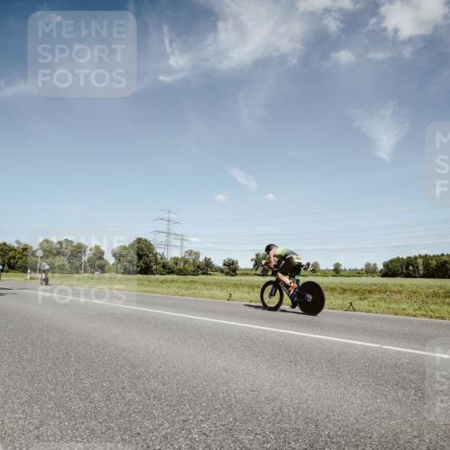 07.09.2025 - 19. Norderstedt Triathlon Michael Burmester http://msf.ph/oto/8851154 07.09.2025 14:22:29 Radfahren 980, 1004, 1025 meine-sportfotos.de
