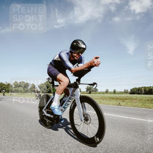 07.09.2025 - 19. Norderstedt Triathlon Michael Burmester http://msf.ph/oto/8851157 07.09.2025 14:22:29 Radfahren 980, 1004, 1025 meine-sportfotos.de