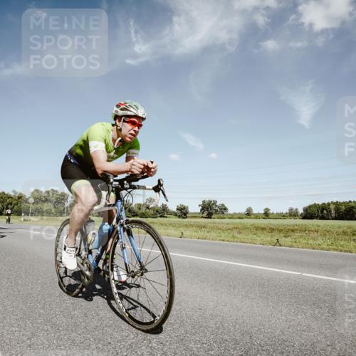 07.09.2025 - 19. Norderstedt Triathlon Michael Burmester http://msf.ph/oto/8851160 07.09.2025 14:22:31 Radfahren 911, 980, 983, 1004, 1025, 1032 meine-sportfotos.de