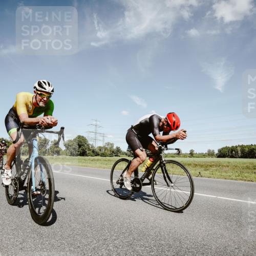 07.09.2025 - 19. Norderstedt Triathlon Michael Burmester http://msf.ph/oto/8851167 07.09.2025 14:22:33 Radfahren 911, 983, 1004, 1025, 1032 meine-sportfotos.de