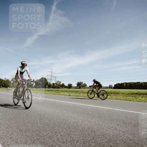 07.09.2025 - 19. Norderstedt Triathlon Michael Burmester http://msf.ph/oto/8851169 07.09.2025 11:17:25 Radfahren 1190 meine-sportfotos.de