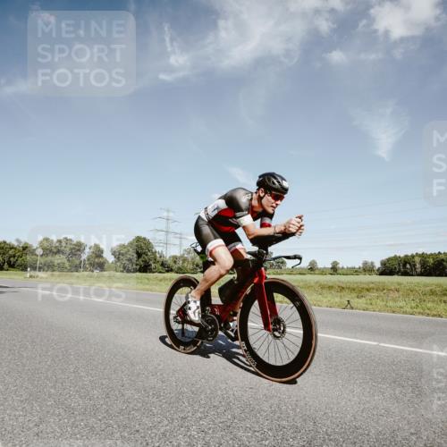 07.09.2025 - 19. Norderstedt Triathlon Michael Burmester http://msf.ph/oto/8851171 07.09.2025 14:22:34 Radfahren 911, 983, 1004, 1025, 1032 meine-sportfotos.de