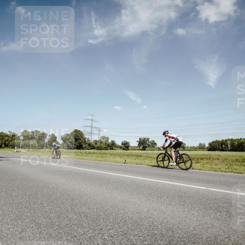 07.09.2025 - 19. Norderstedt Triathlon Michael Burmester http://msf.ph/oto/8851178 07.09.2025 14:22:42 Radfahren  meine-sportfotos.de
