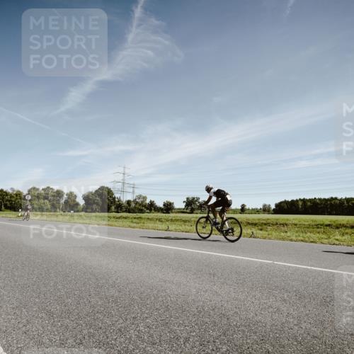 07.09.2025 - 19. Norderstedt Triathlon Michael Burmester http://msf.ph/oto/8851183 07.09.2025 11:17:51 Radfahren  meine-sportfotos.de