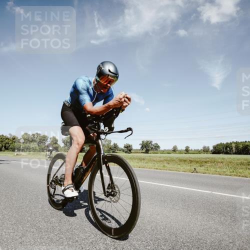 07.09.2025 - 19. Norderstedt Triathlon Michael Burmester http://msf.ph/oto/8851184 07.09.2025 14:22:47 Radfahren 880, 975, 1028 meine-sportfotos.de