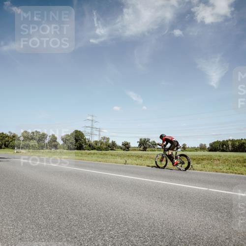 07.09.2025 - 19. Norderstedt Triathlon Michael Burmester http://msf.ph/oto/8851195 07.09.2025 14:22:50 Radfahren 369, 975, 997, 1028 meine-sportfotos.de
