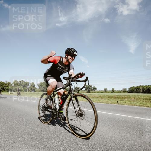 07.09.2025 - 19. Norderstedt Triathlon Michael Burmester http://msf.ph/oto/8851216 07.09.2025 14:22:57 Radfahren 968 meine-sportfotos.de