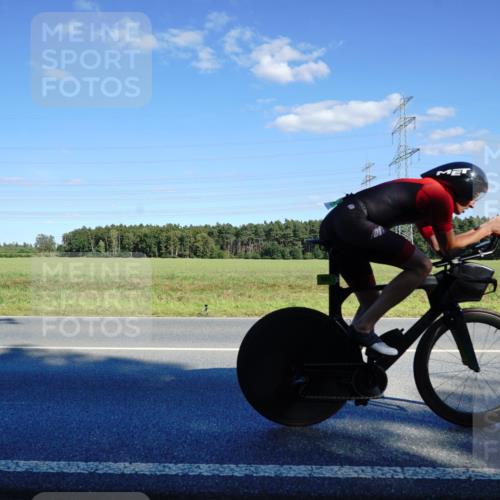 07.09.2025 - 19. Norderstedt Triathlon Michael Burmester http://msf.ph/oto/8851229 07.09.2025 15:40:20 Radfahren 501, 868, 886, 890 meine-sportfotos.de