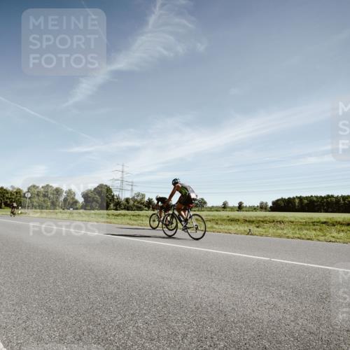 07.09.2025 - 19. Norderstedt Triathlon Michael Burmester http://msf.ph/oto/8851249 07.09.2025 11:19:02 Radfahren 749, 1179, 1208 meine-sportfotos.de