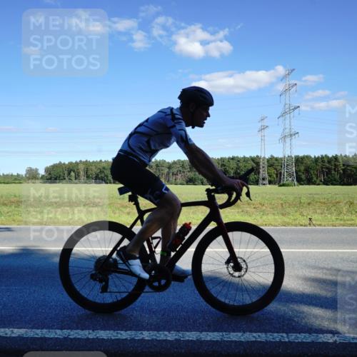 07.09.2025 - 19. Norderstedt Triathlon Michael Burmester http://msf.ph/oto/8851260 07.09.2025 15:40:34 Radfahren 376, 510, 537 meine-sportfotos.de