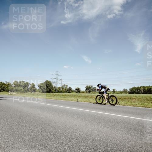 07.09.2025 - 19. Norderstedt Triathlon Michael Burmester http://msf.ph/oto/8851261 07.09.2025 14:23:43 Radfahren 366, 1502 meine-sportfotos.de