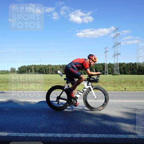 07.09.2025 - 19. Norderstedt Triathlon Michael Burmester http://msf.ph/oto/8851262 07.09.2025 15:40:39 Radfahren 418, 929 meine-sportfotos.de