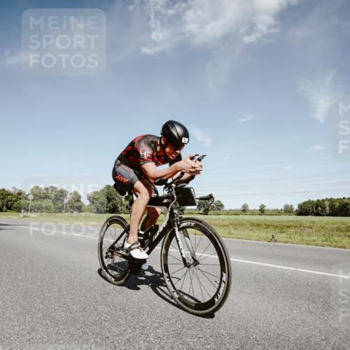 07.09.2025 - 19. Norderstedt Triathlon Michael Burmester http://msf.ph/oto/8851268 07.09.2025 14:23:48 Radfahren 962 meine-sportfotos.de
