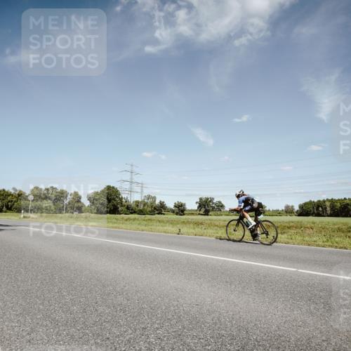 07.09.2025 - 19. Norderstedt Triathlon Michael Burmester http://msf.ph/oto/8851275 07.09.2025 14:24:00 Radfahren 985, 1039 meine-sportfotos.de