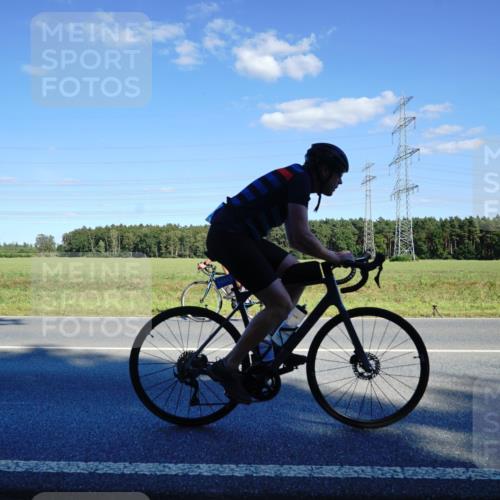 07.09.2025 - 19. Norderstedt Triathlon Michael Burmester http://msf.ph/oto/8851276 07.09.2025 15:40:46 Radfahren 403, 416, 446, 1444 meine-sportfotos.de