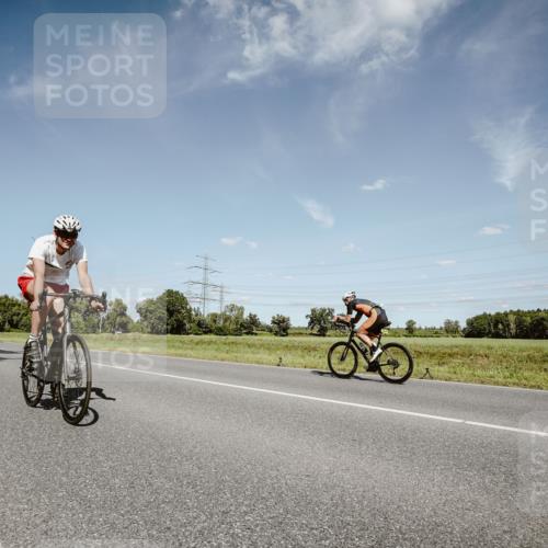 07.09.2025 - 19. Norderstedt Triathlon Michael Burmester http://msf.ph/oto/8851285 07.09.2025 14:24:04 Radfahren 965, 970, 985, 1039, 1431 meine-sportfotos.de