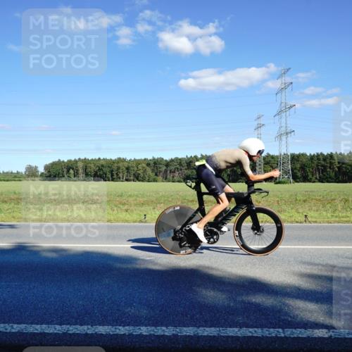 07.09.2025 - 19. Norderstedt Triathlon Michael Burmester http://msf.ph/oto/8851291 07.09.2025 15:40:58 Radfahren 448, 506, 513, 541, 952 meine-sportfotos.de